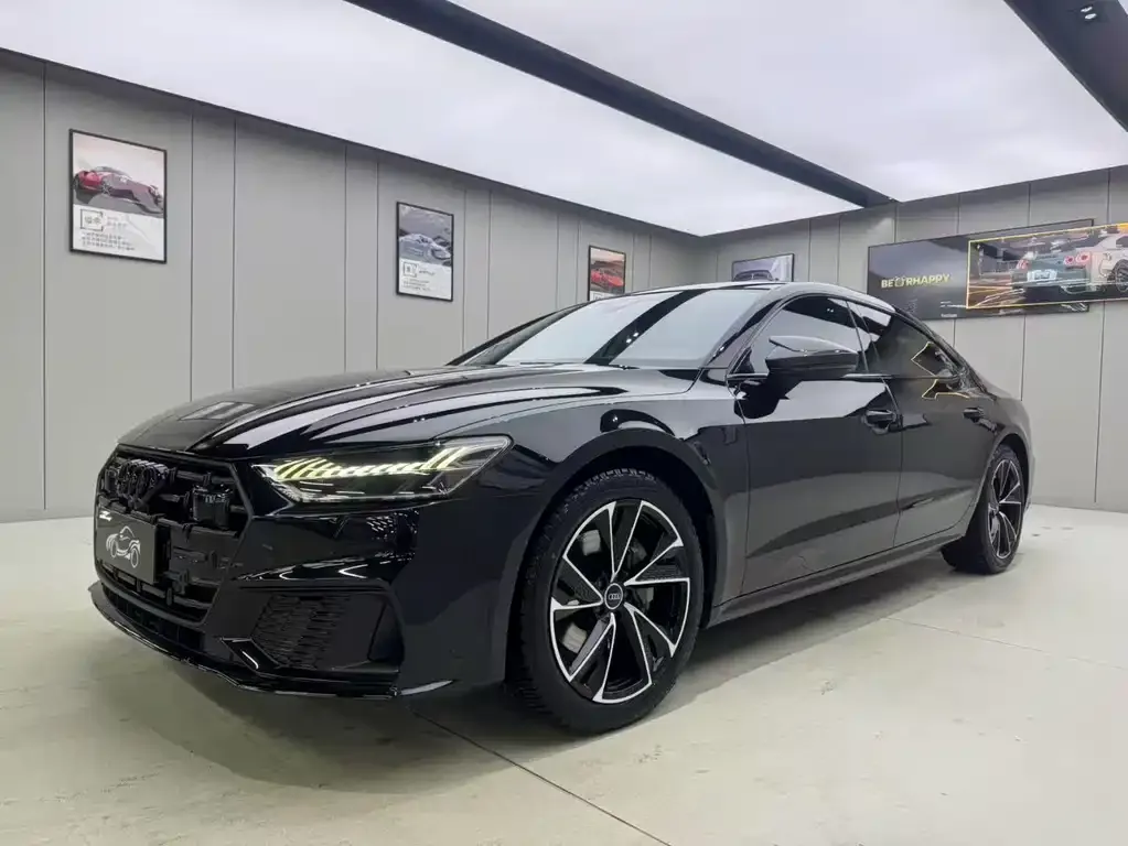 Audi A7L 2022 из CN, фото 1