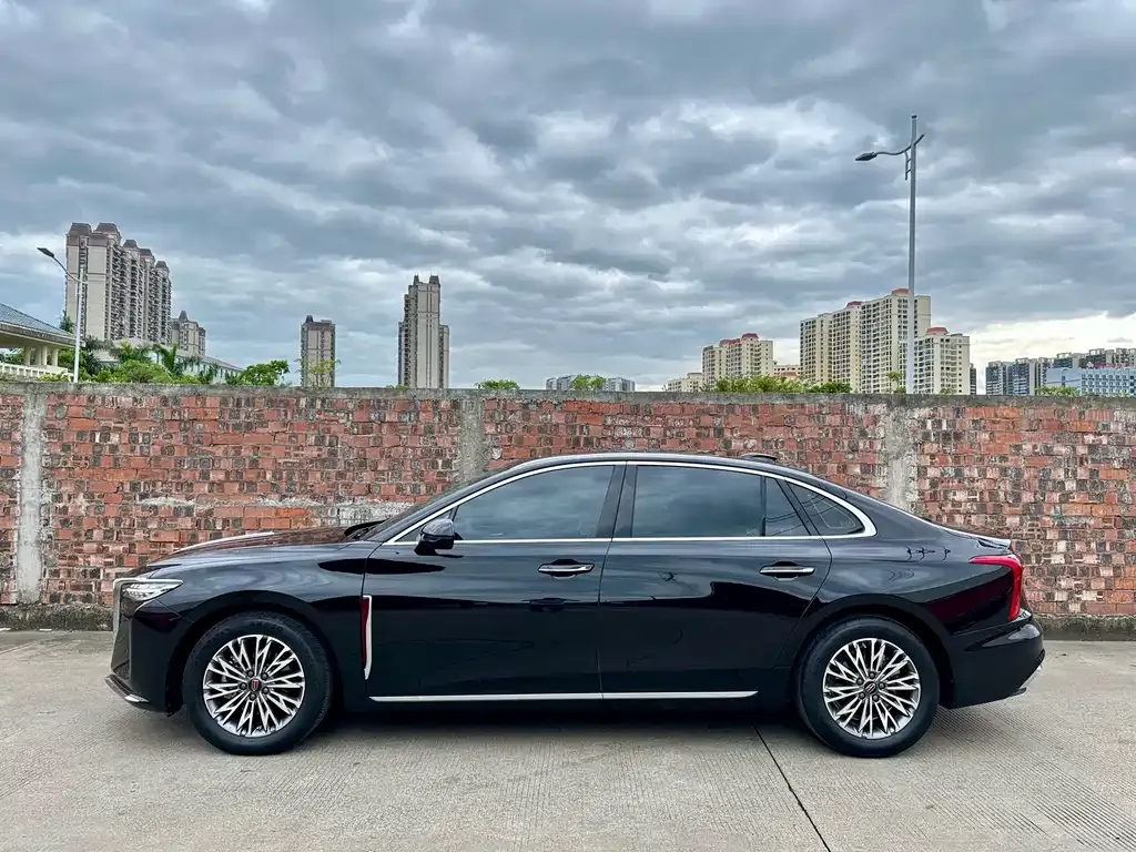 Hongqi H5 2024 из CN, фото 2