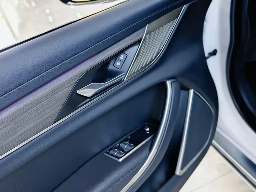 Jaguar XFL 2023 из CN, фото 4