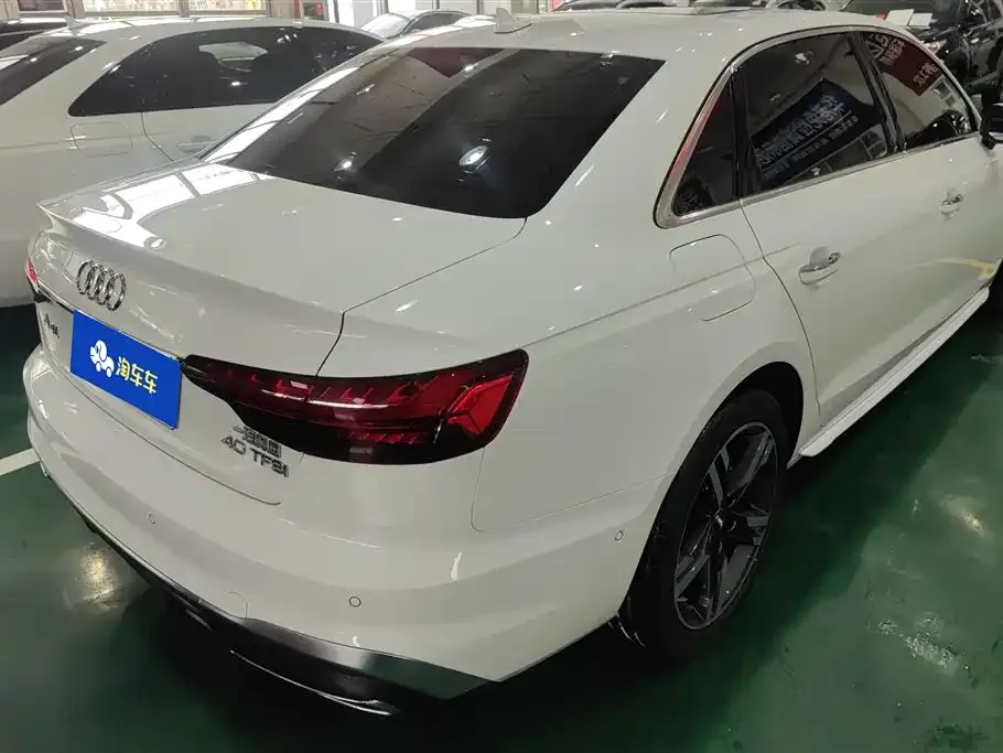 Audi A4L 2021 из CN, фото 5