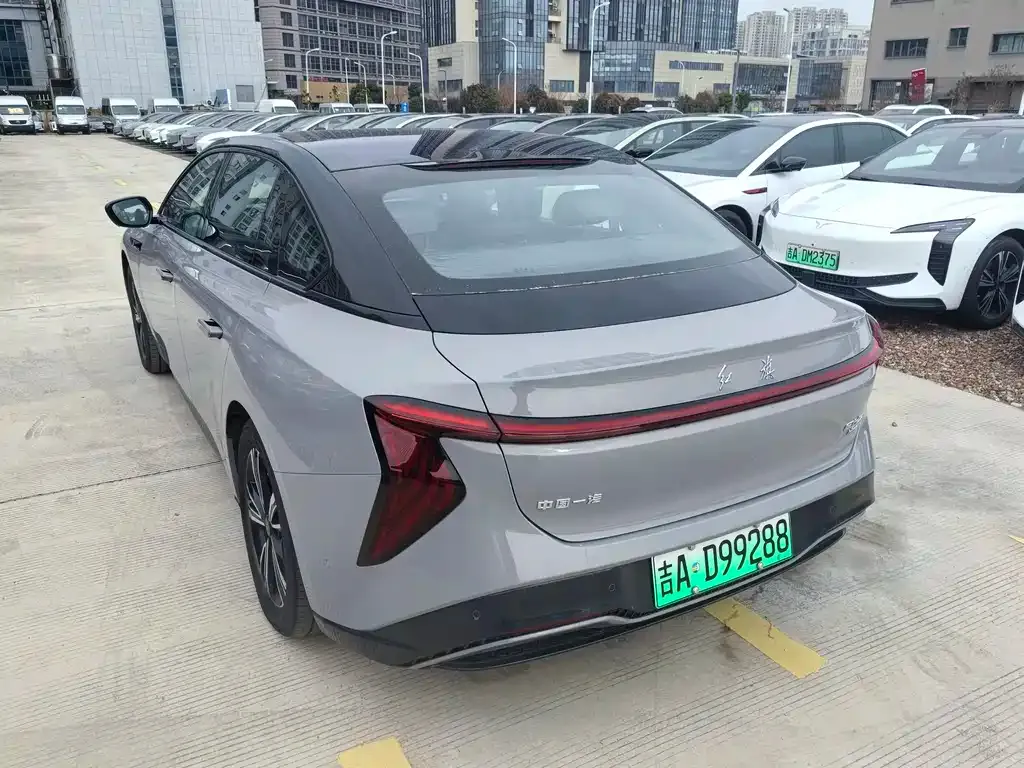 Hongqi EH7 2024 из CN, фото 6