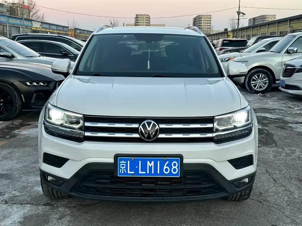 Volkswagen Tharu 2021 из CN, фото 9
