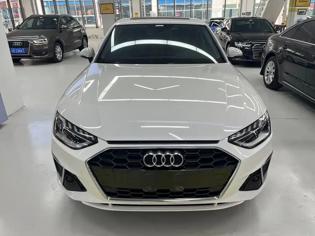 Audi A4L 2021 из CN, фото 6