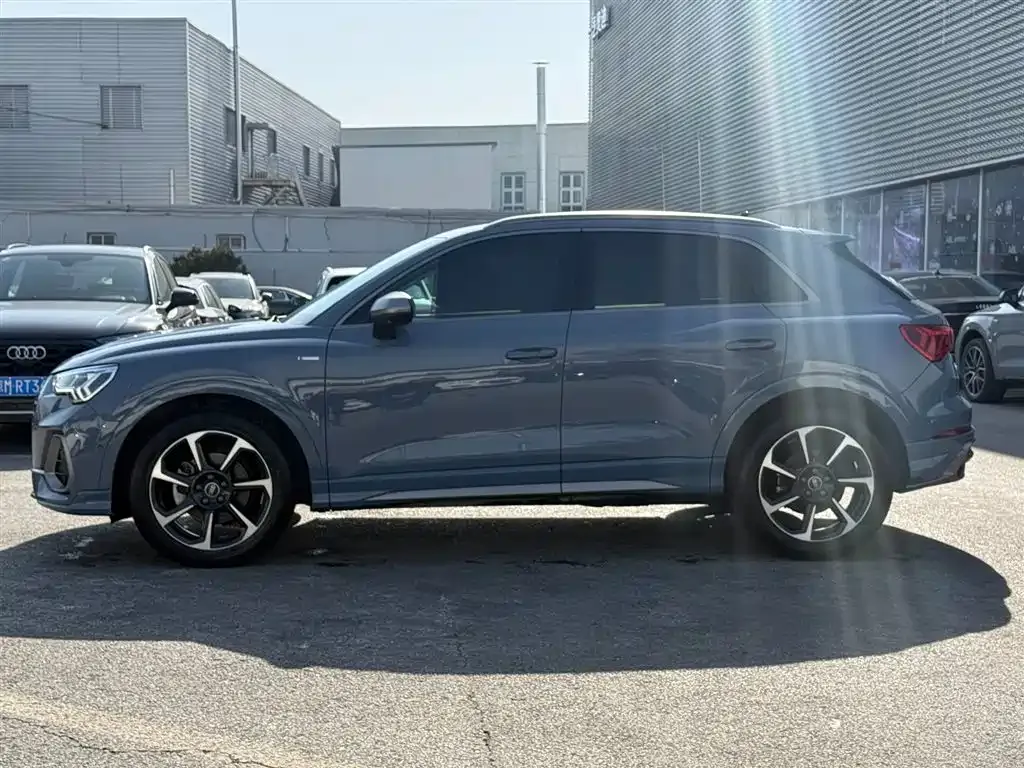 Audi Q3 — фото 2