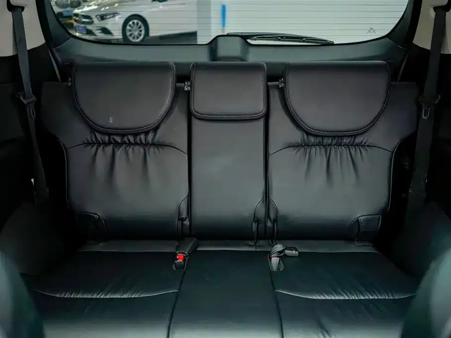 Honda Elysion 2022 из CN, фото 7