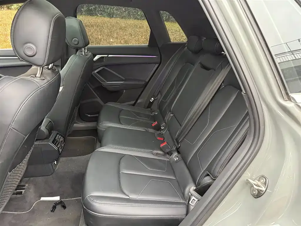 Audi Q3 2024 из CN, фото 4