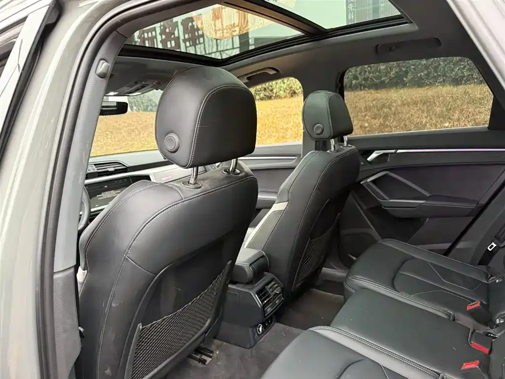 Audi Q3 2024 из CN, фото 9