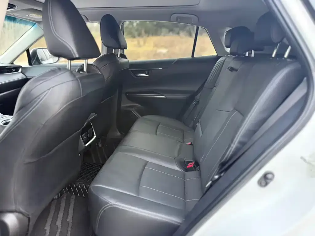 Toyota Harrier 2022 из CN, фото 5