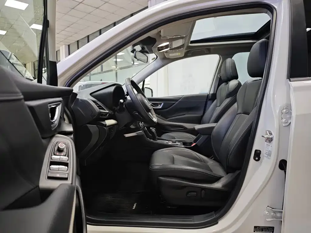 Subaru Forester 2022 из CN, фото 6