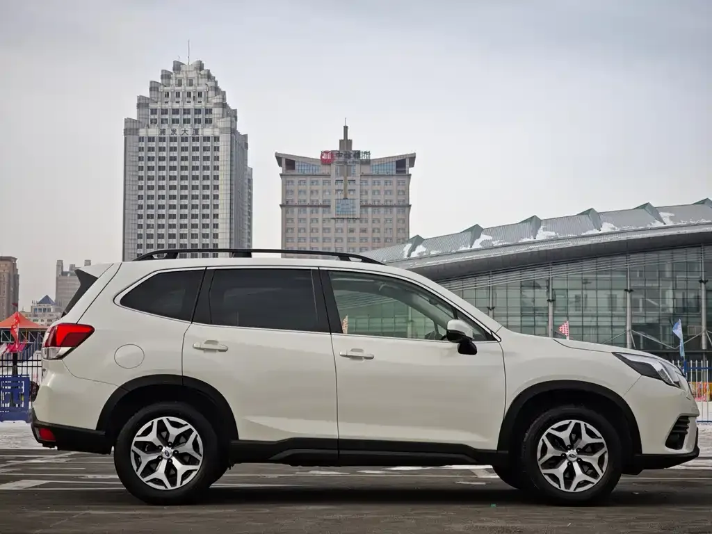 Subaru Forester 2022 из CN, фото 10