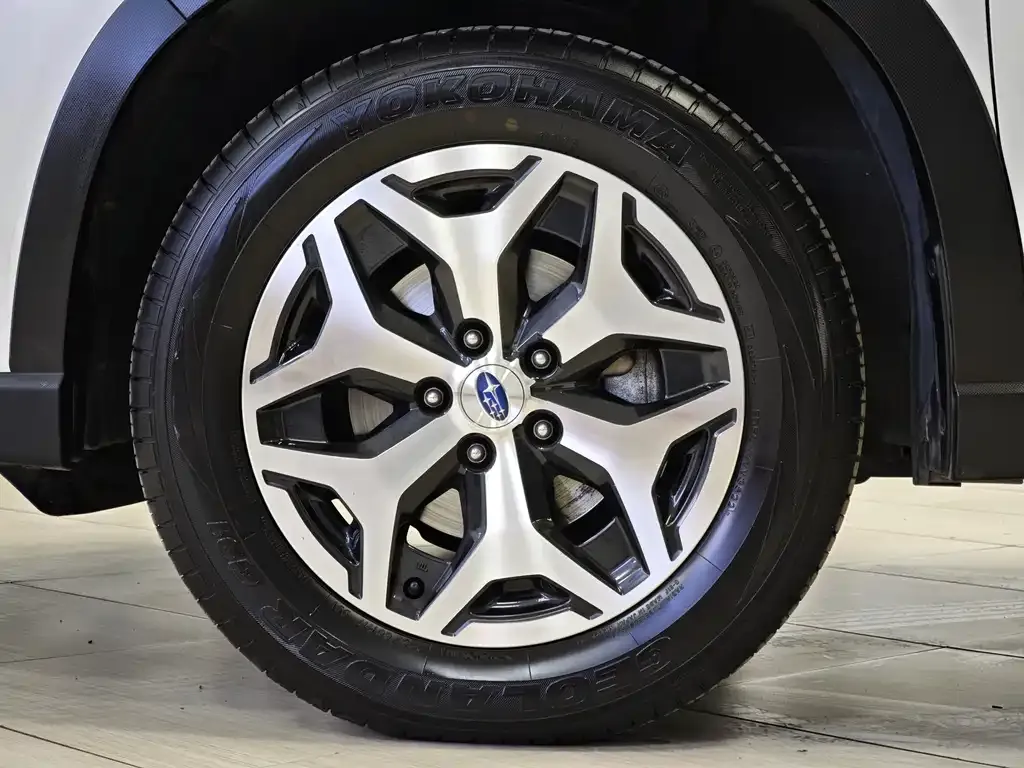 Subaru Forester 2022 из CN, фото 4