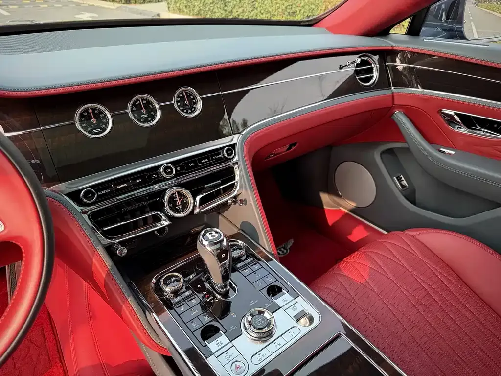 Bentley Flying Spur 2022 из CN, фото 2