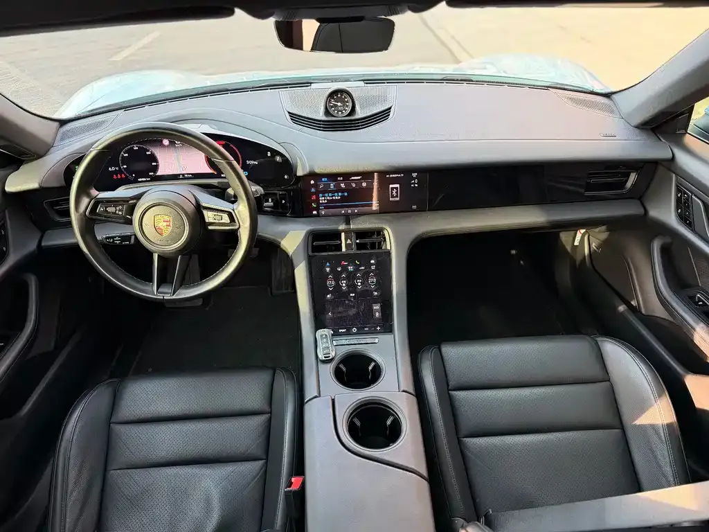 Porsche Taycan 2021 из CN, фото 8