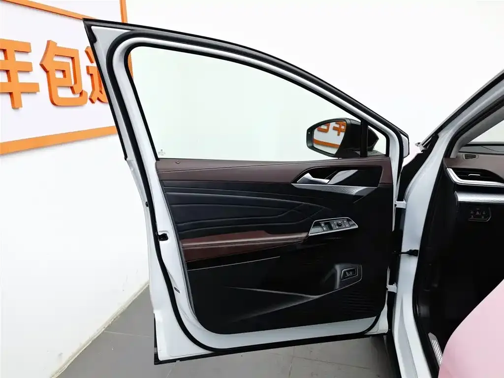 Volkswagen ID.6 X 2021 из CN, фото 6