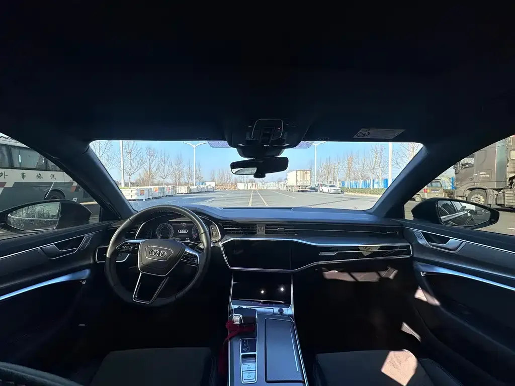 Audi A6L 2023 из CN, фото 2