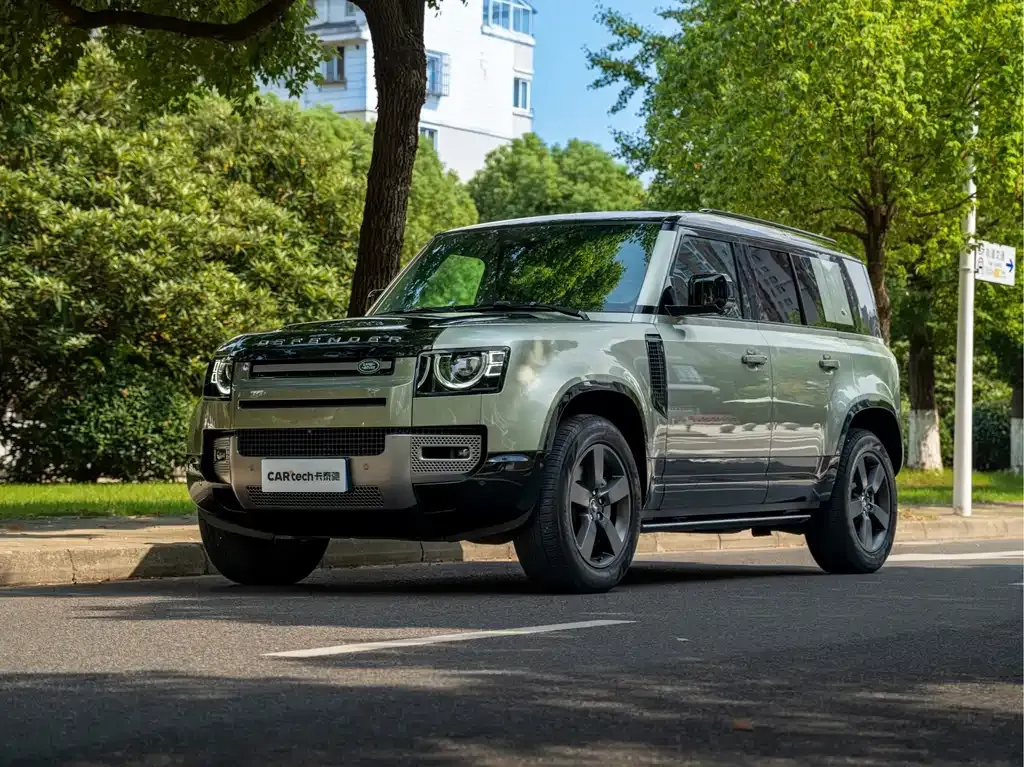 Land Rover Defender 2024 из CN, фото 1