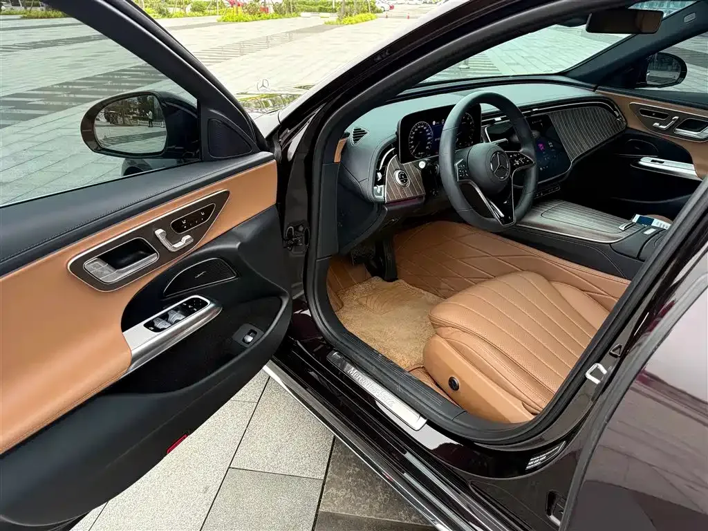 Mercedes-Benz E-Class 2025 из CN, фото 8