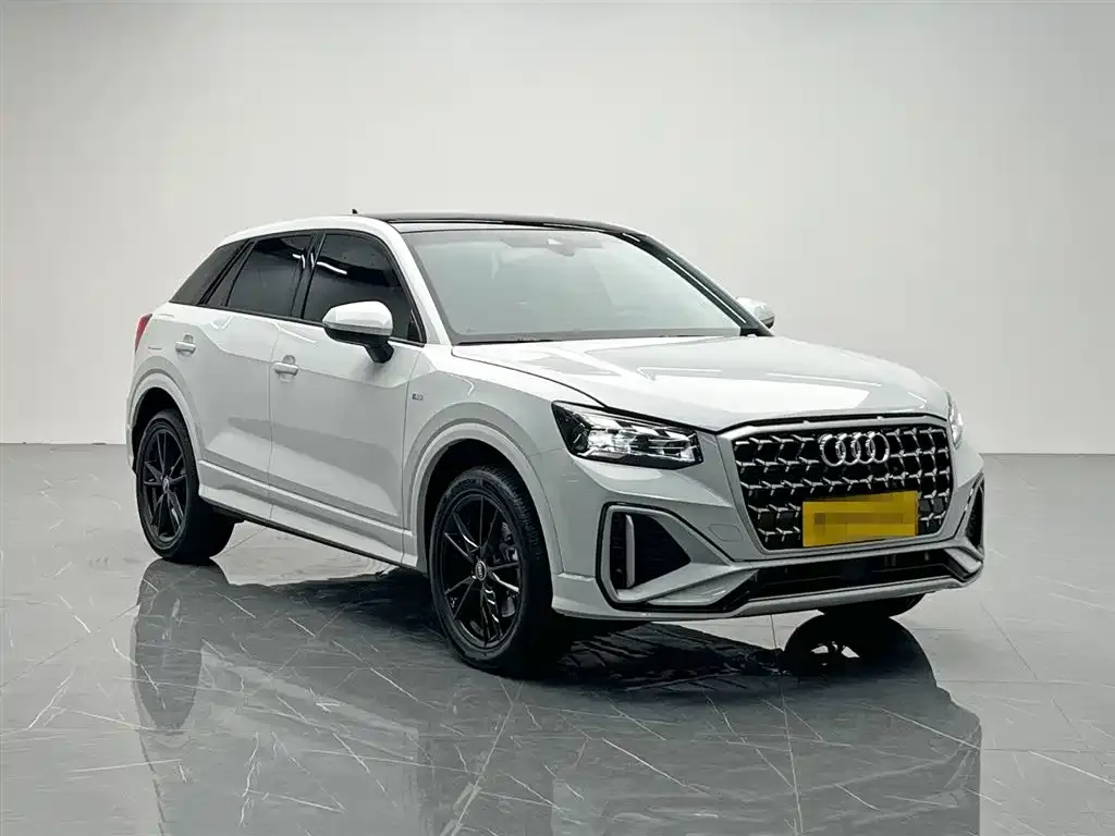 Audi Q2L 2025 из CN, фото 6