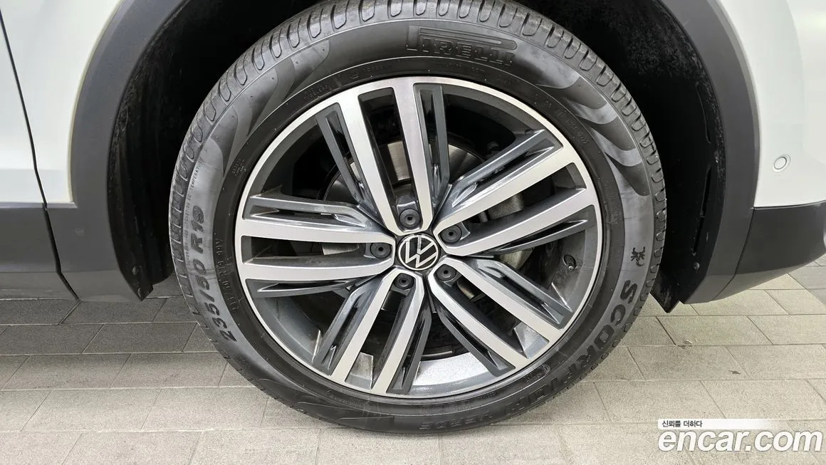 Volkswagen Tiguan 2023 из KR, фото 9