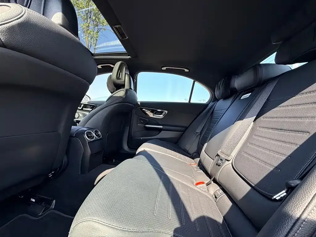 Mercedes-Benz C-Class 2024 из CN, фото 5