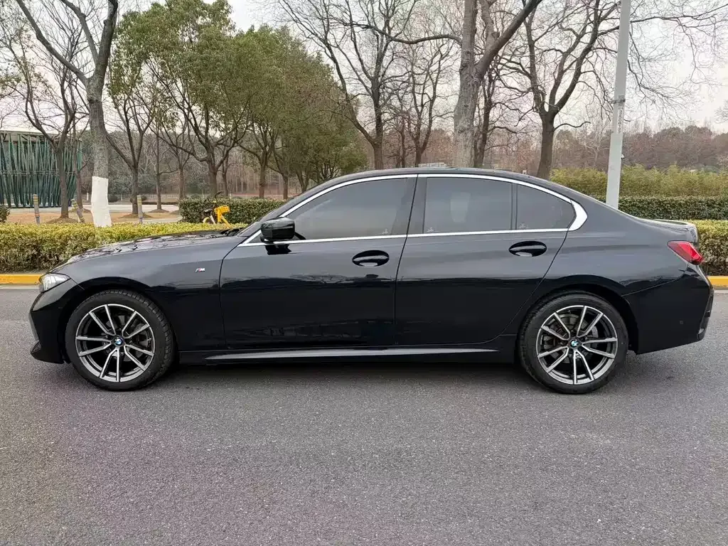 BMW 3 Series 2025 из CN, фото 8