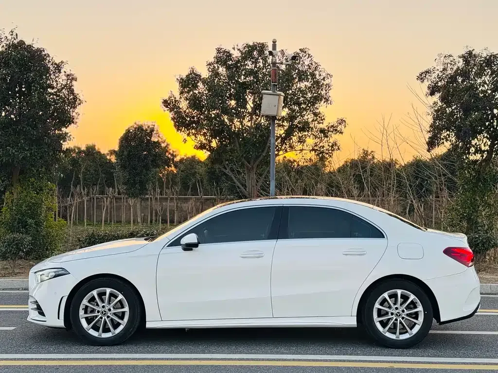 Mercedes-Benz A-Class 2021 из CN, фото 7