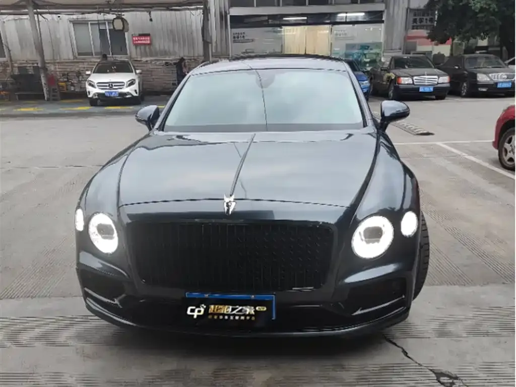Bentley Flying Spur 2022 из CN, фото 1