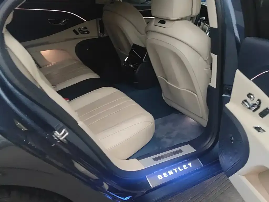 Bentley Flying Spur 2022 из CN, фото 7