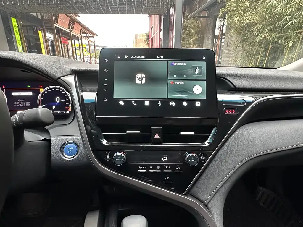 Toyota Camry 2023 из CN, фото 9