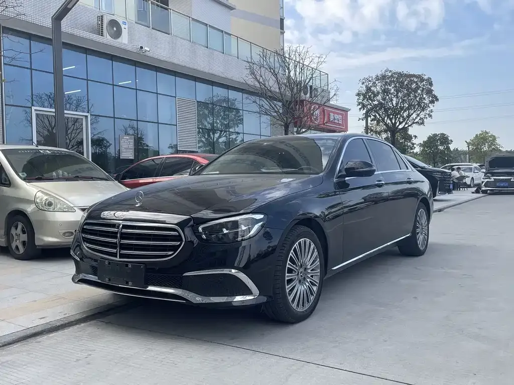 Mercedes-Benz E-Class 2023 из CN, фото 1