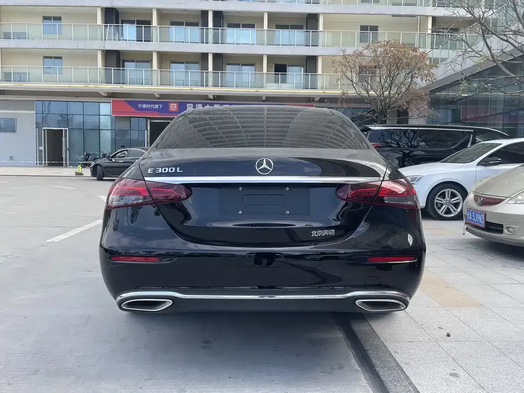 Mercedes-Benz E-Class 2023 из CN, фото 6