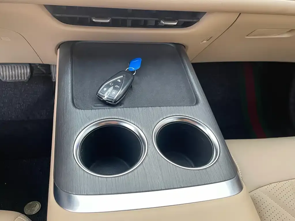 Changan CS75PLUS 2024 из CN, фото 5