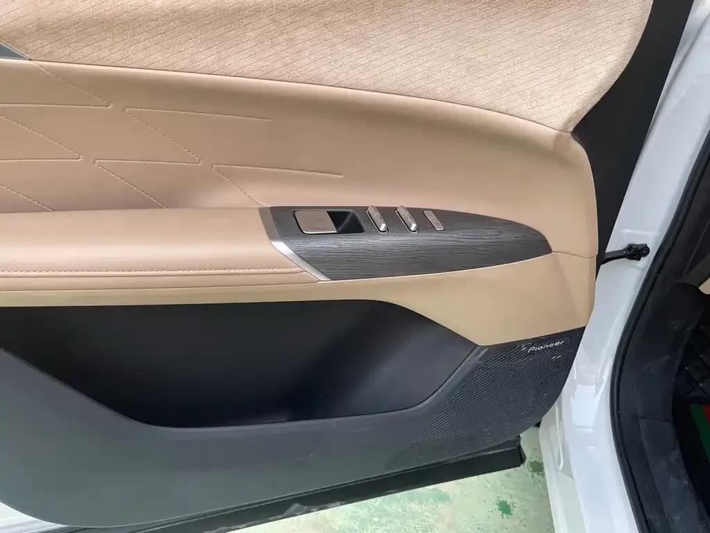 Changan CS75PLUS 2024 из CN, фото 8