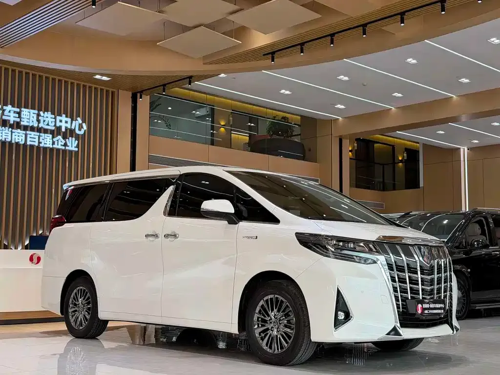 Toyota Alphard 2022 из CN, фото 5