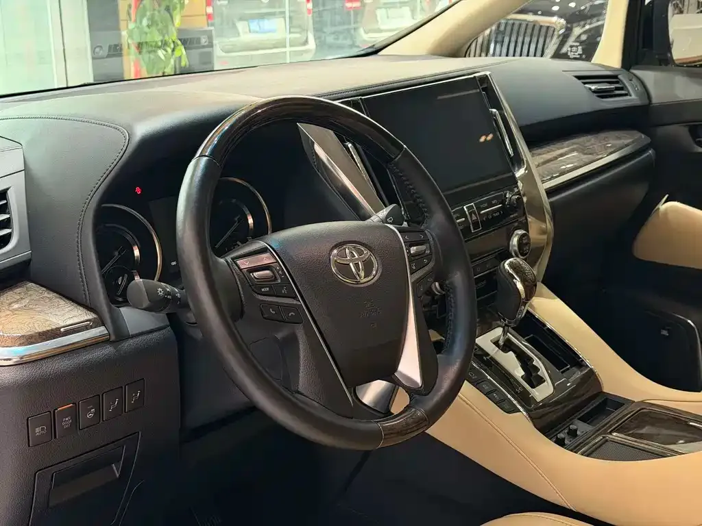 Toyota Alphard 2022 из CN, фото 4