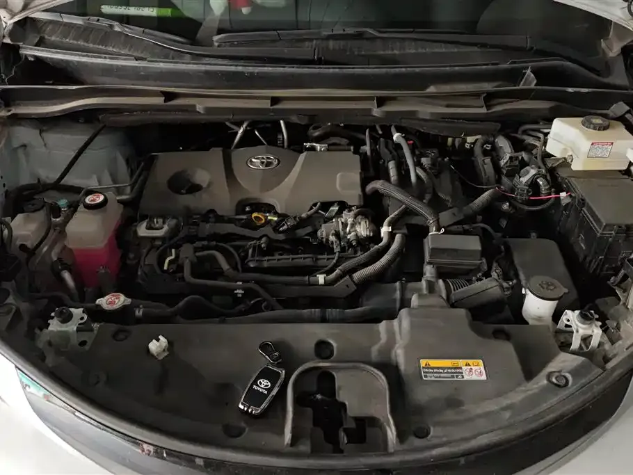 Toyota Sienna 2023 из CN, фото 9