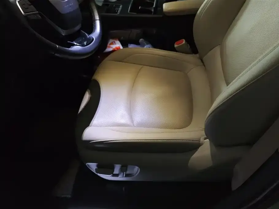 Toyota Sienna 2023 из CN, фото 10