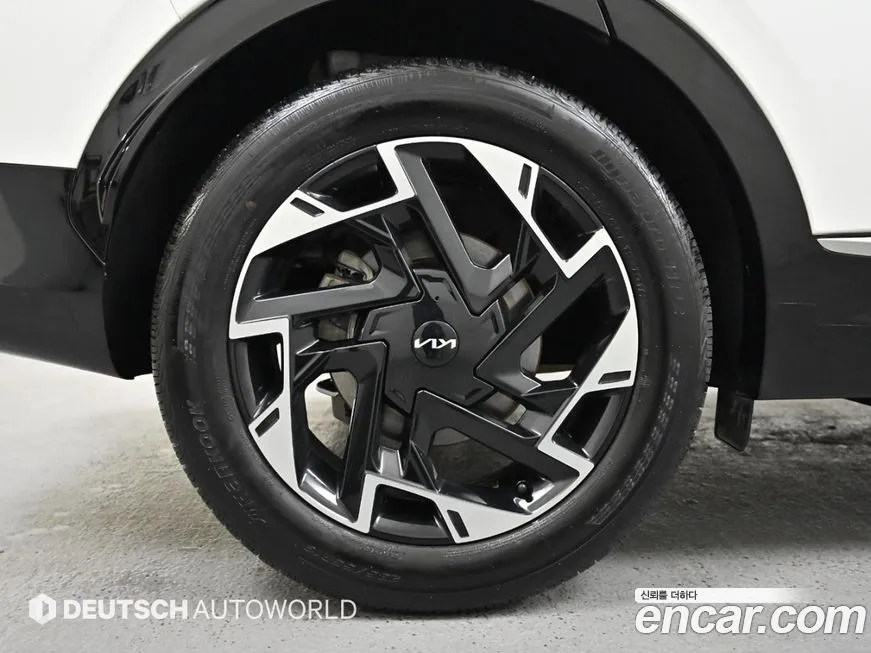 Kia Sportage — фото 8
