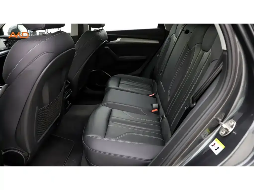 Audi Q5L 2023 из CN, фото 2