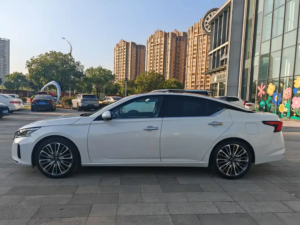 Nissan Teana 2023 из CN, фото 2