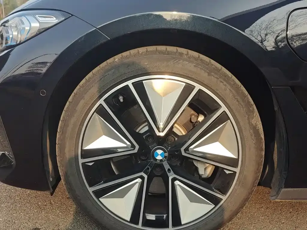 BMW i3 — фото 3