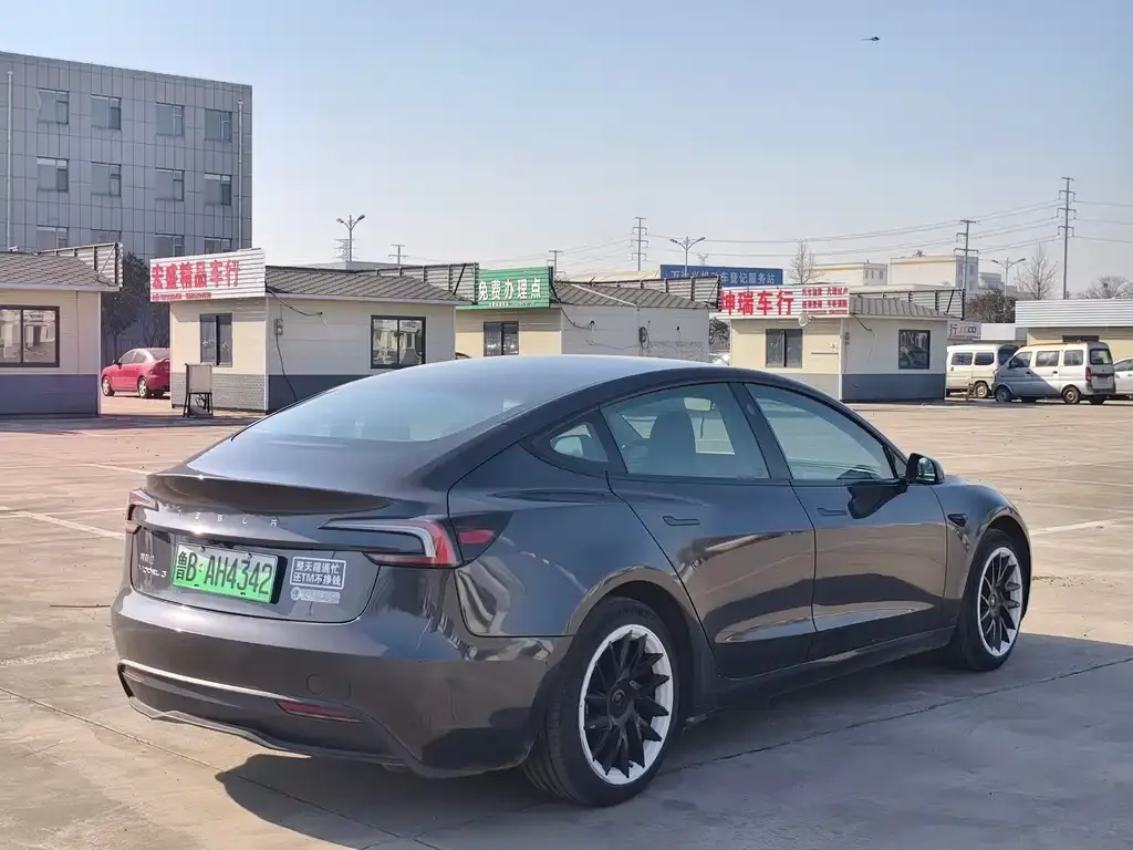 Tesla Model 3 2024 из CN, фото 4