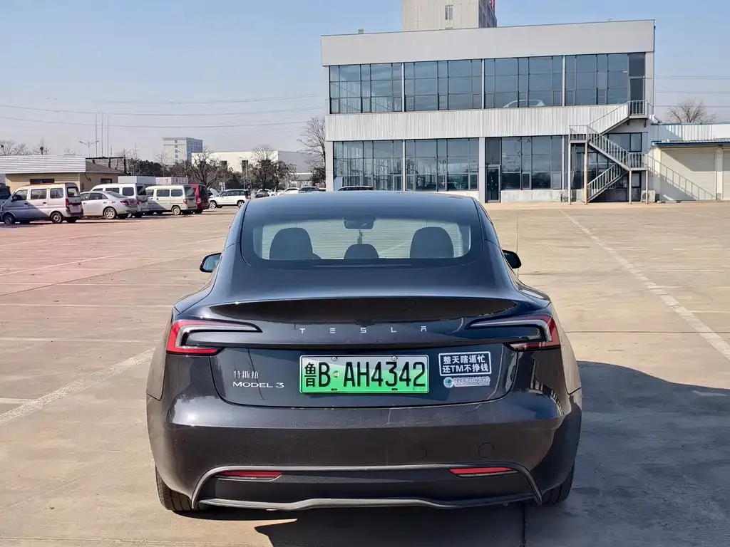 Tesla Model 3 2024 из CN, фото 7