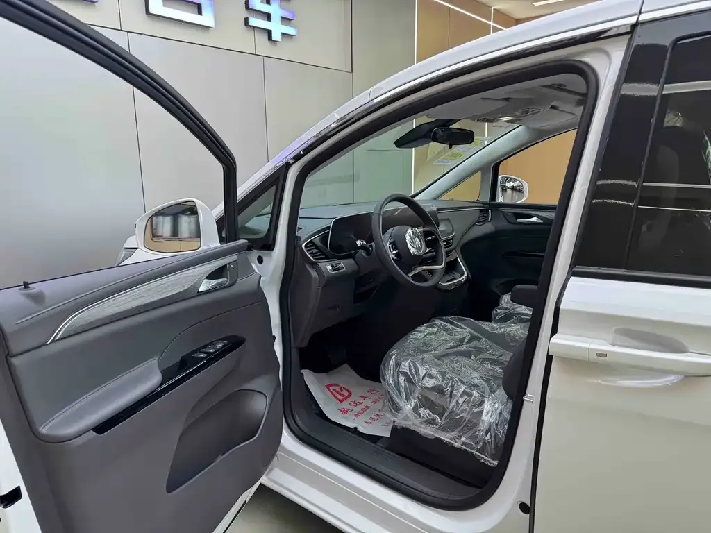 Buick GL8 Hybrid 2026 из CN, фото 5