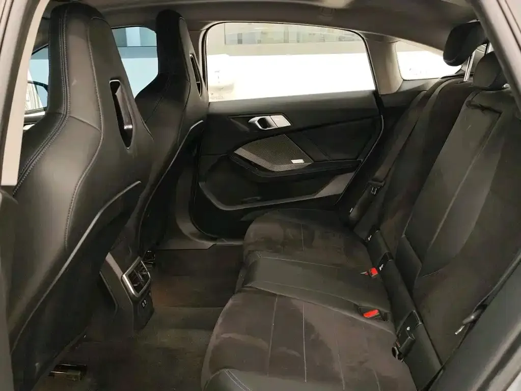 BMW 2 Series 2025 из CN, фото 6