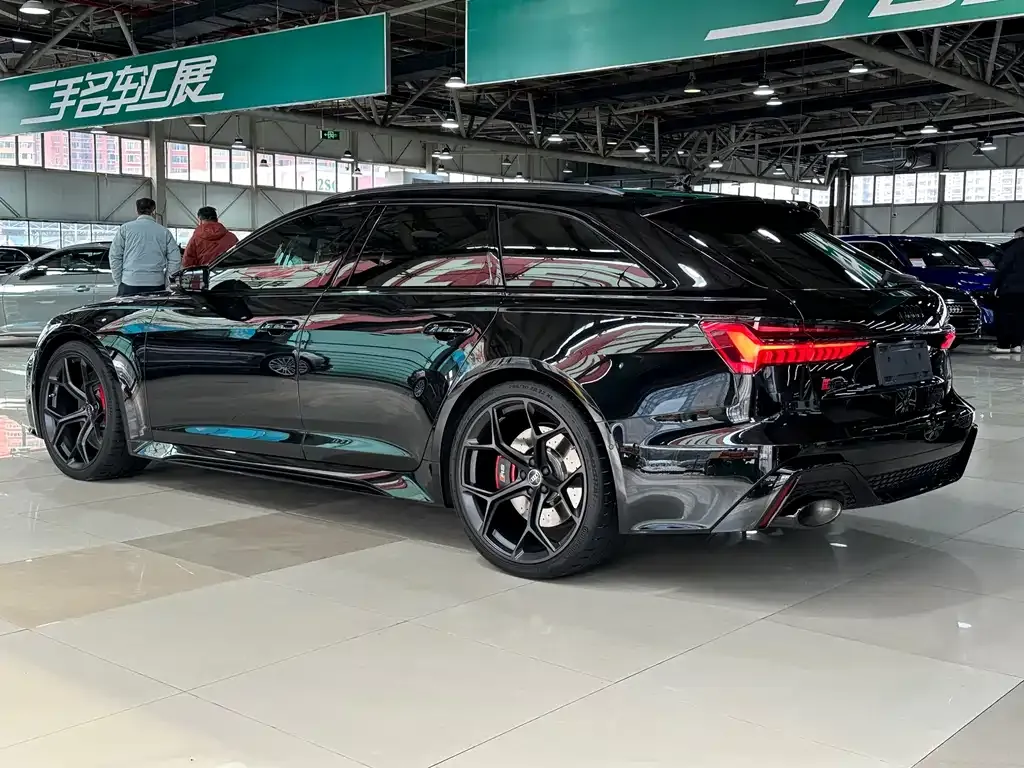 Audi RS 6 2024 из CN, фото 6