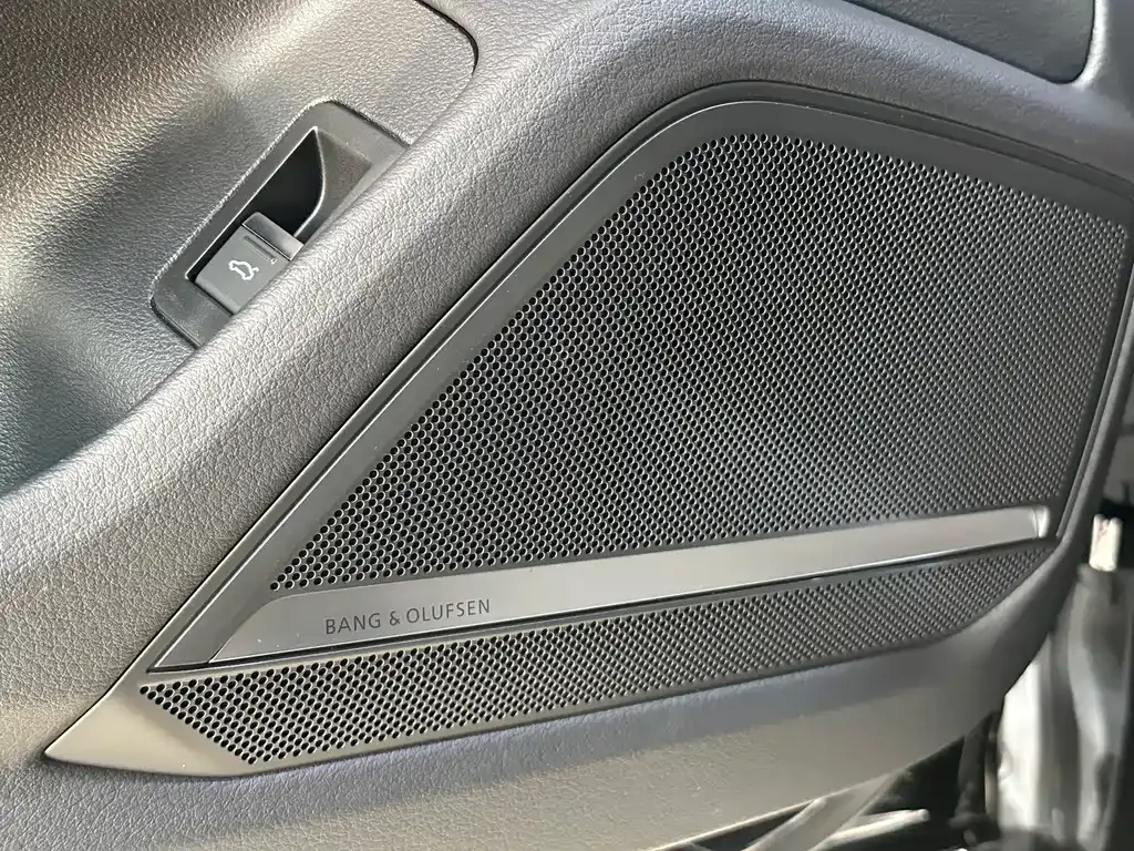 Audi RS 6 2024 из CN, фото 10