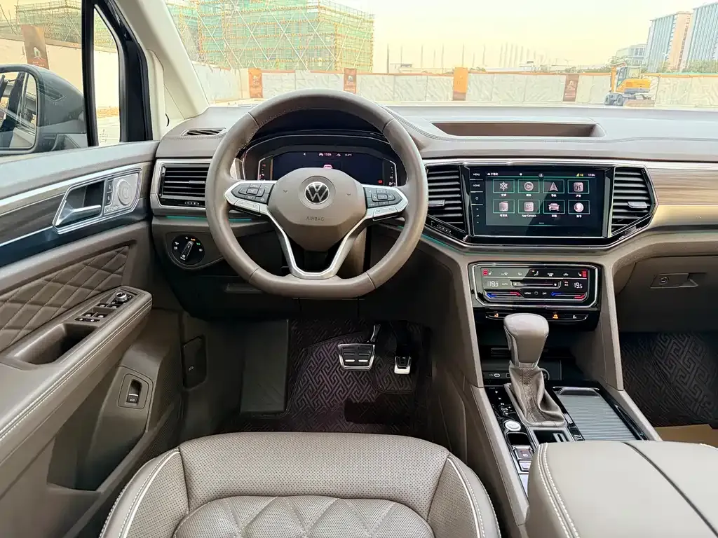 Volkswagen Viloran 2022 из CN, фото 10