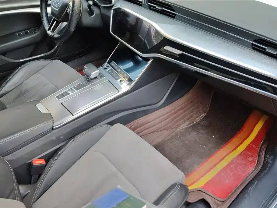 Audi A6L New Energy 2021 из CN, фото 6