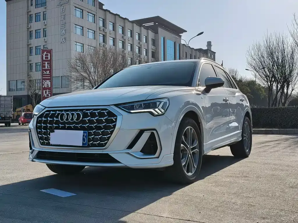 Audi Q3 2024 из CN, фото 1